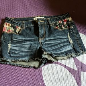 Women's Size 27 Denim Shorts With Floral Details